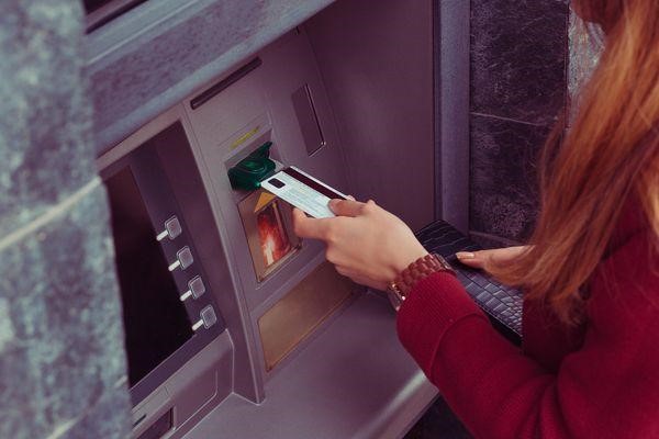 Credit Card Cash Withdrawal: Interest, Charges, and Other Fee