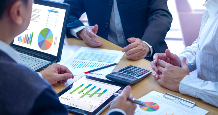 Comparative Income Statement: Examples, Analysis and Format